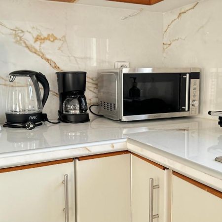Sunny Apartment For Couples & Friends In Centre Ираклион Экстерьер фото