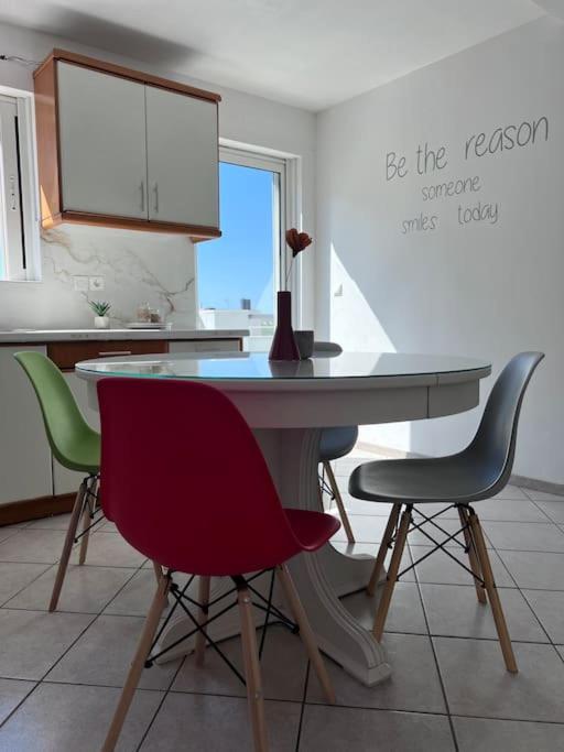Sunny Apartment For Couples & Friends In Centre Ираклион Экстерьер фото