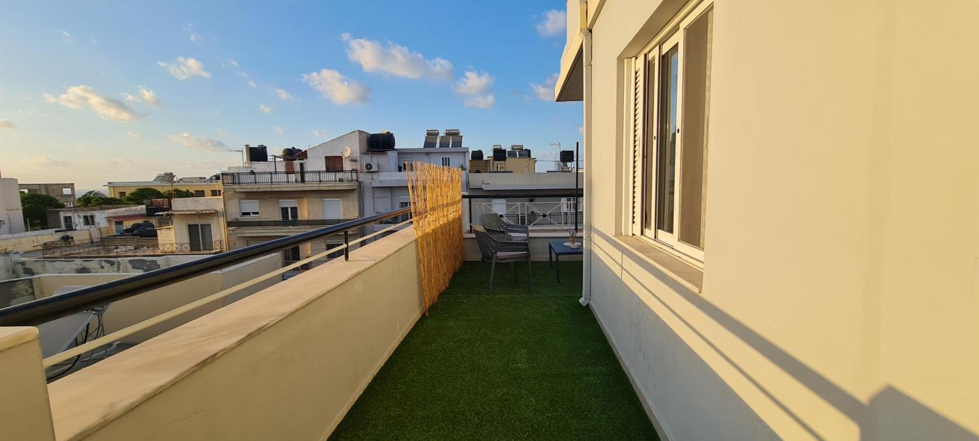Sunny Apartment For Couples & Friends In Centre Ираклион Экстерьер фото