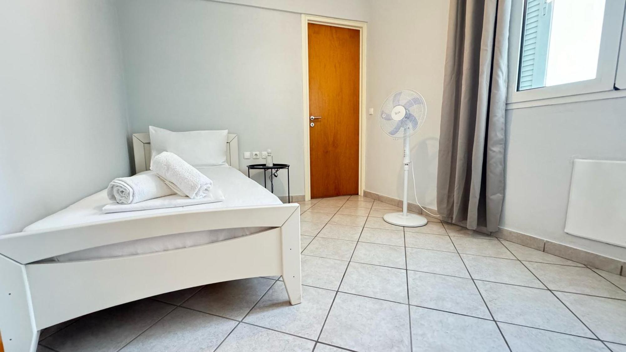 Sunny Apartment For Couples & Friends In Centre Ираклион Экстерьер фото