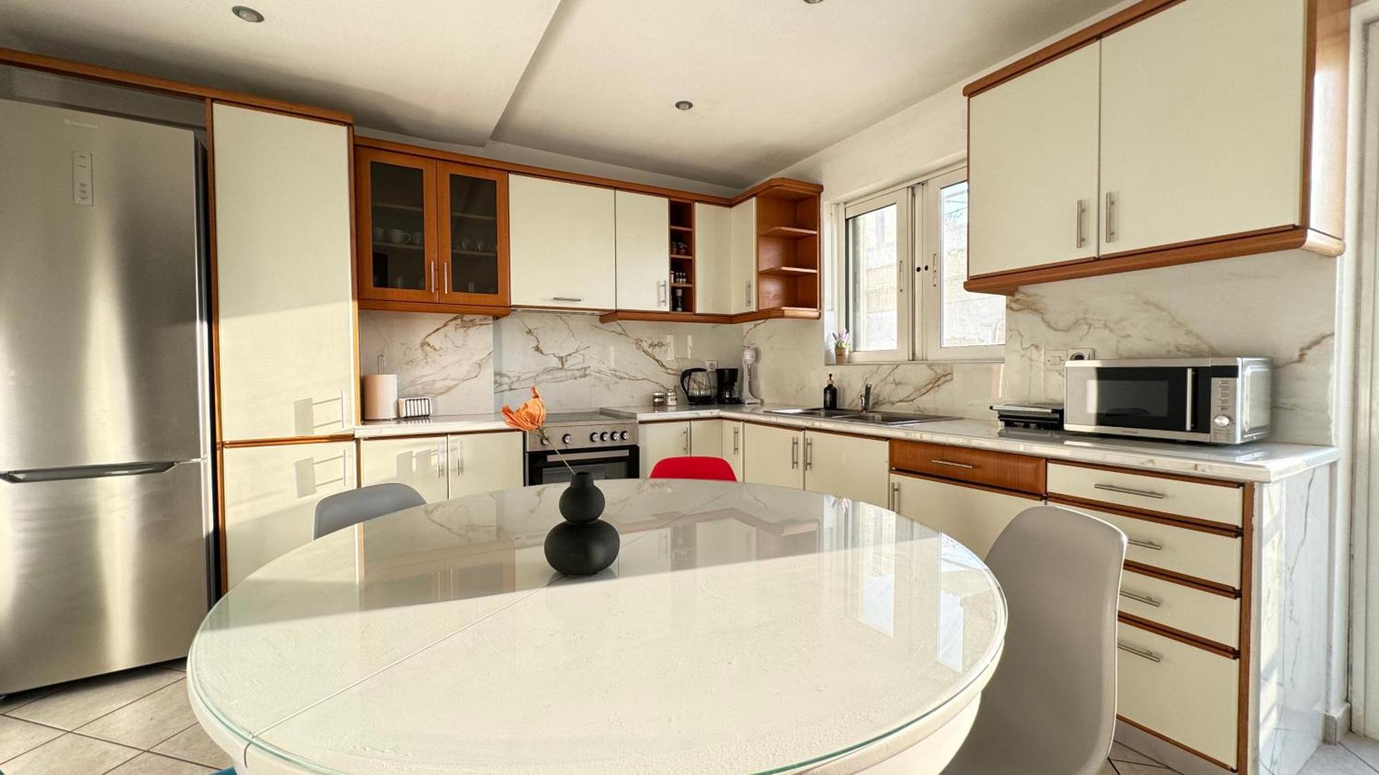 Sunny Apartment For Couples & Friends In Centre Ираклион Экстерьер фото
